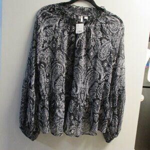 NEW EST 1946 XL BLOUSE TOP BLACK AND WHITE LITE RUFFLE HEM